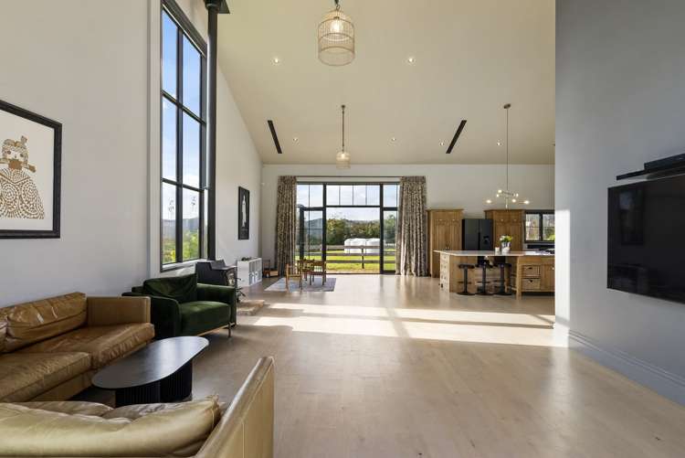 18 Falls Road Hunua_8