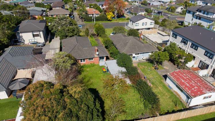 11 & 13 Toru Street_5