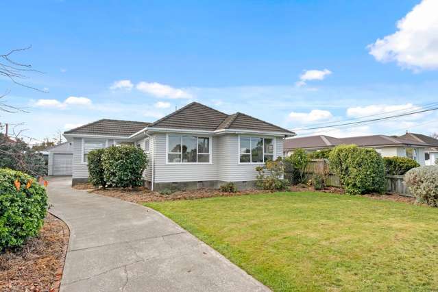 Three Bedroom Family Home On Large Section!