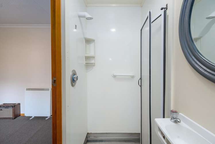 1/17A Keir Crescent Masterton_10