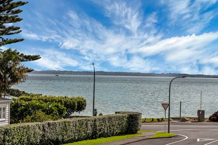 8B Hattaway Avenue Bucklands Beach_21