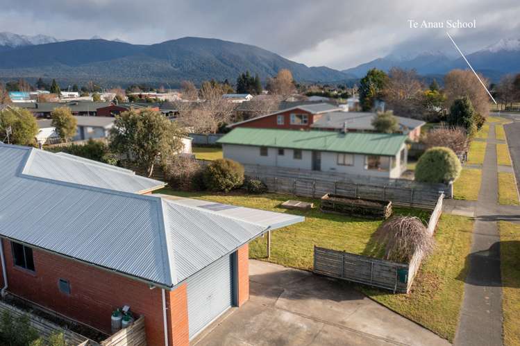 12 Pop Andrew Drive Te Anau_24