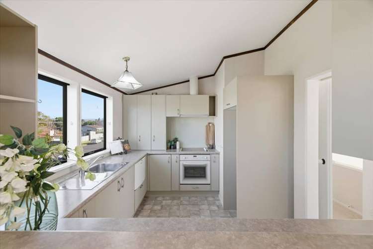 15A Cooneys Drive Matua_3