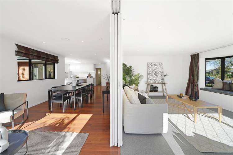 16 Riverwood Boulevard Redwood_6