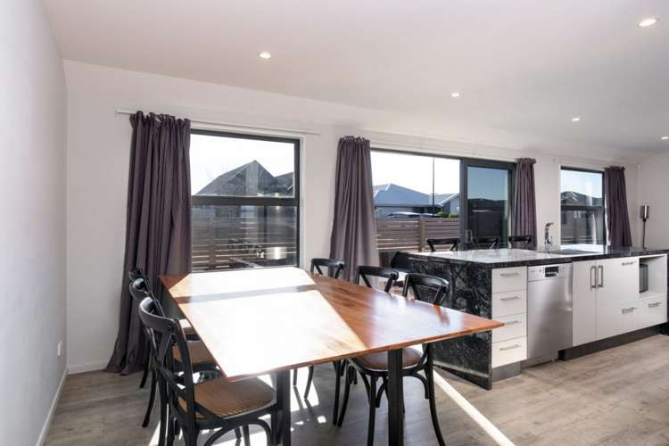 53 Longcot Drive_4