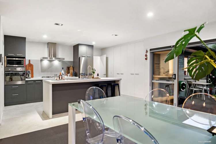 42 Flintridge Drive Flat Bush_5