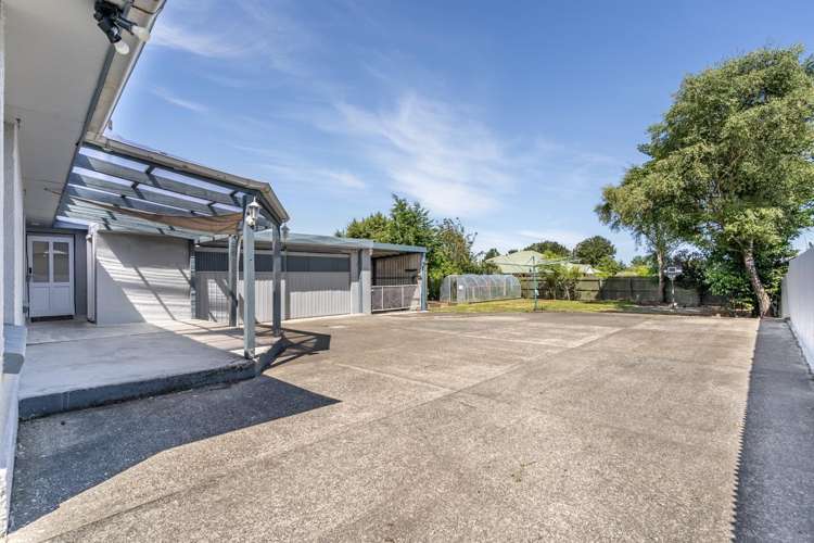 400 North Road Waikiwi_17