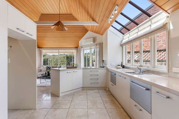 15 Panapa Drive St Johns_10