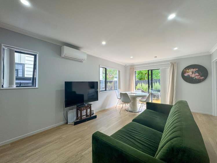 9c Sari Place Massey_4
