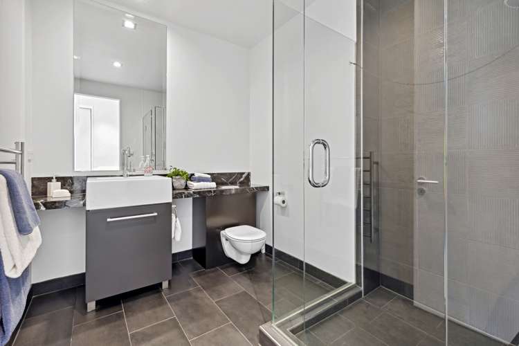 6/258 Hurstmere Road Takapuna_23