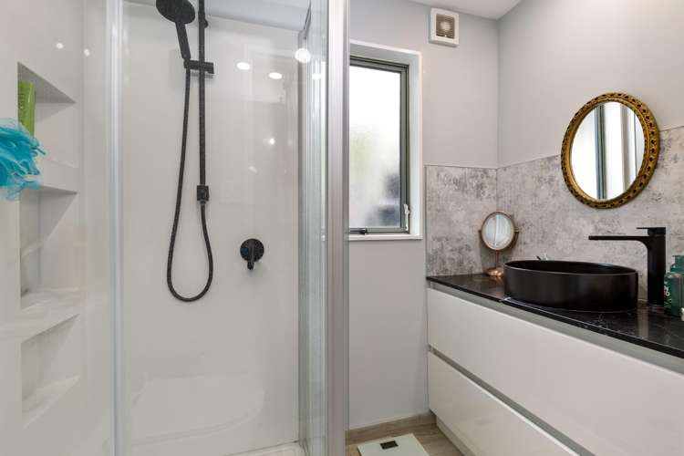 2 Marina Drive Picton_11