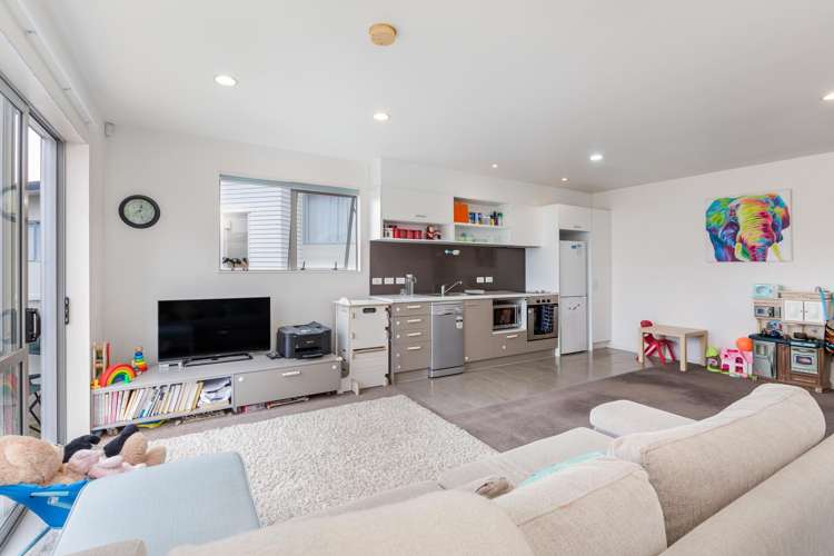 592H Whangaparaoa Road Stanmore Bay_6