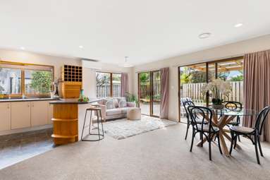 14 Sunkist Bay Road_4