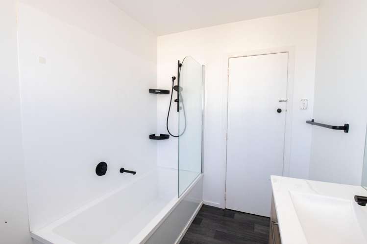 685 State Highway 25 Waitakaruru_12