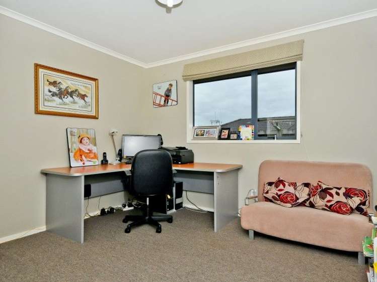 48 Somerton Drive Huntington_14