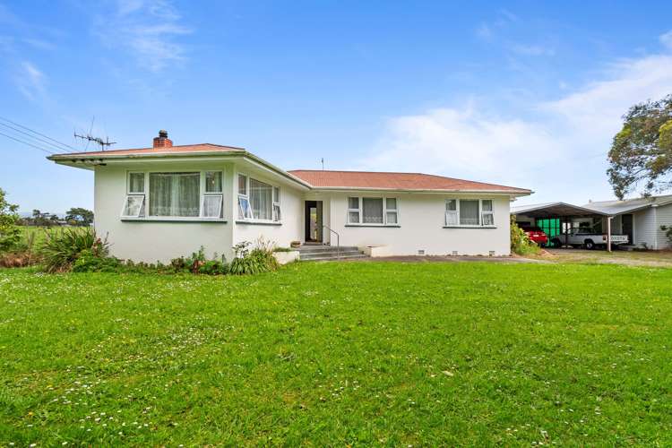 517 Gillespies Line Kairanga_5