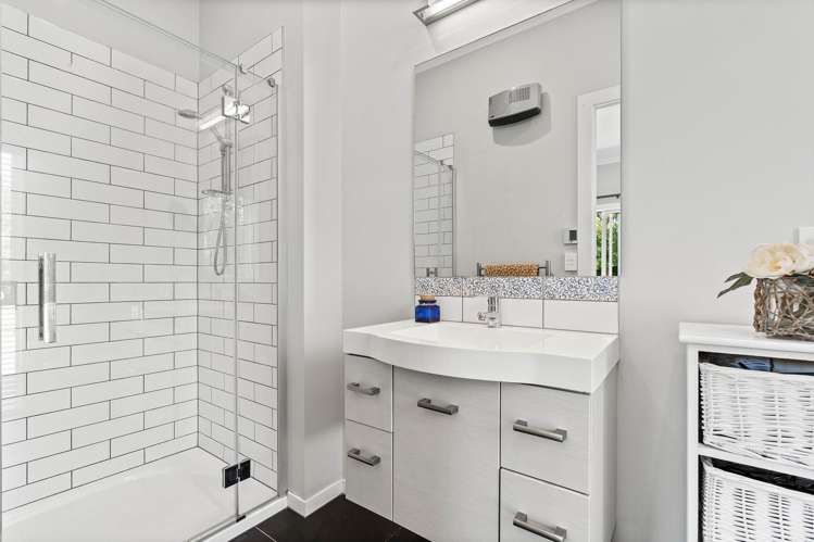 81c Reading Street Greytown_10