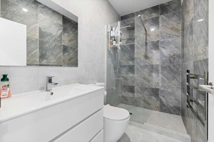 18 Routhmore Street Flat Bush_5