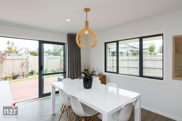 33 Wescombe Grove Feilding_4