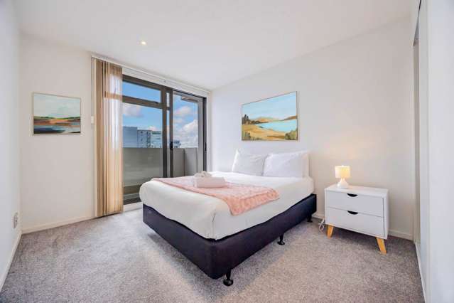 11C/32 Eden Crescent City Centre_3