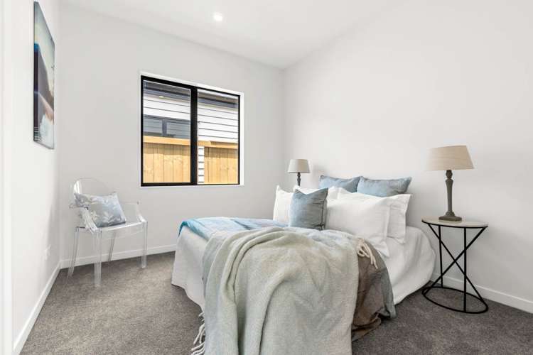 32 Furlough Road Opaheke_14