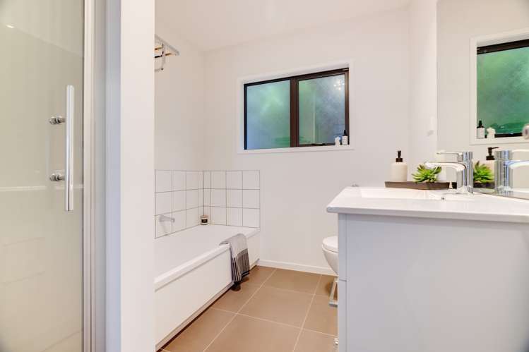 46a Memorial Drive Parahaki_13