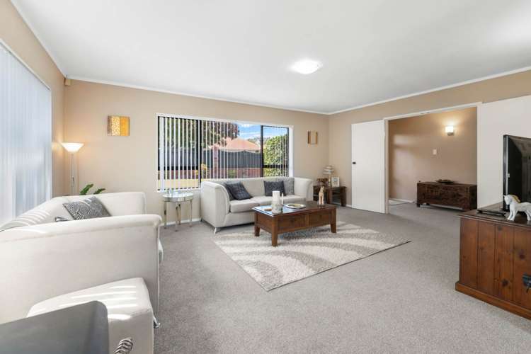 108 Mirrabooka Avenue Botany Downs_6