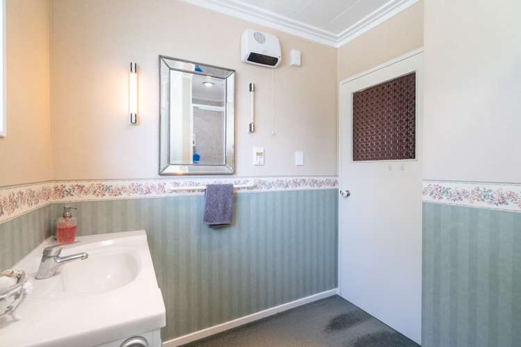 105 Dunns Road Otatara_13