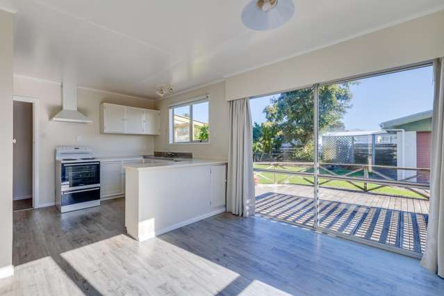 82 Apollo Parade Milson_4