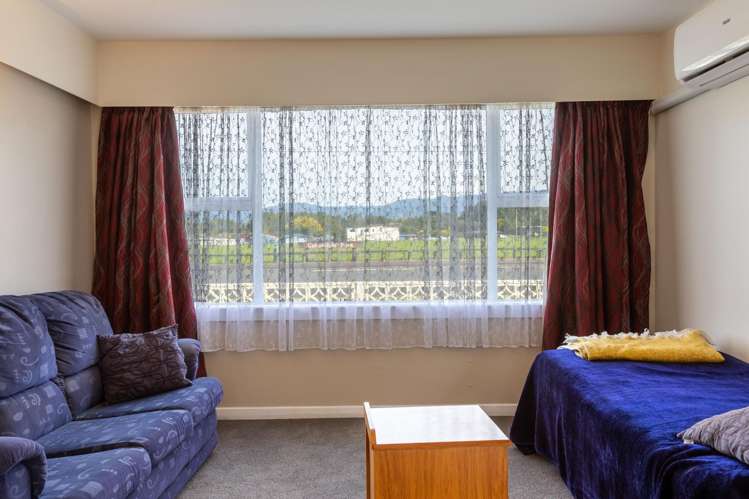 82 Guy Street Dannevirke_8