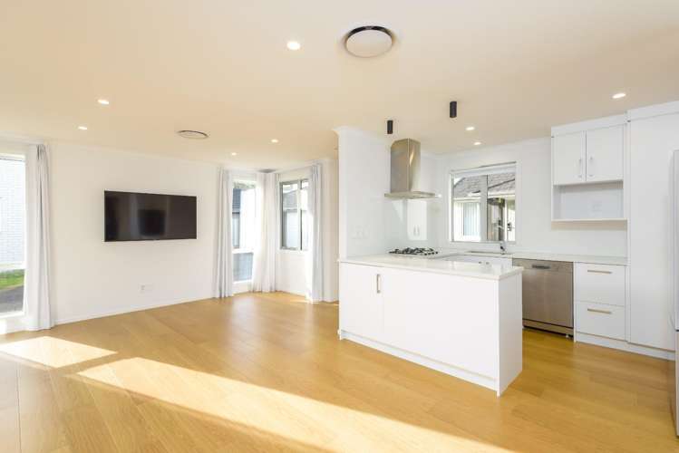 3/36 Herbert Road 10469_3