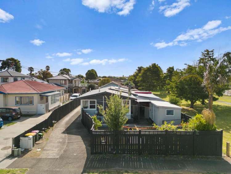 1/61 Hillside Road Papatoetoe_0