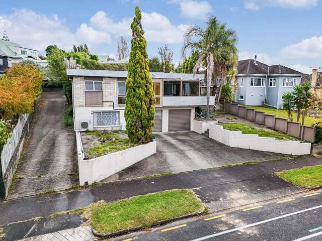 124 Maeroa Road Forest Lake_1