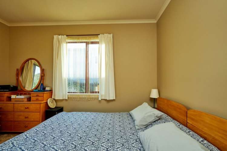 11 Sunrise Place Kekerengu_17