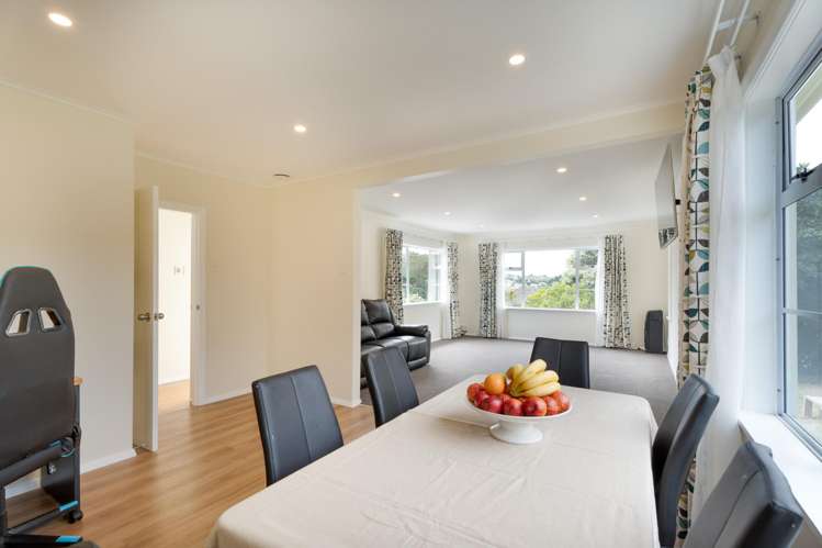 37 Hampton Hill Road Tawa_3