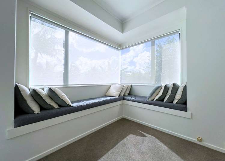 17 Okura River Road Okura_4