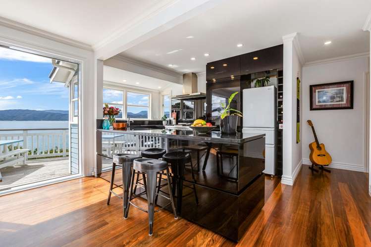 379 Karaka Bay Road Karaka Bays_4