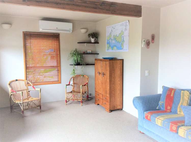 32 Victoria Road Onetangi_5