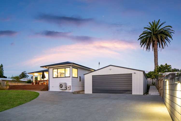 8 Hellyers Street Birkdale_21