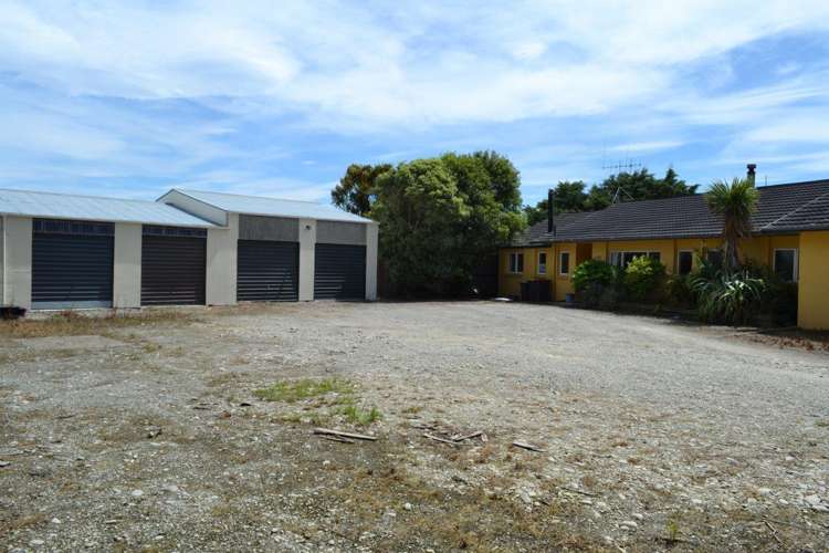 139 Phar Lap Road Seadown_13