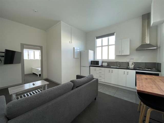 Centrally Located - 1 Bedroom Apartment