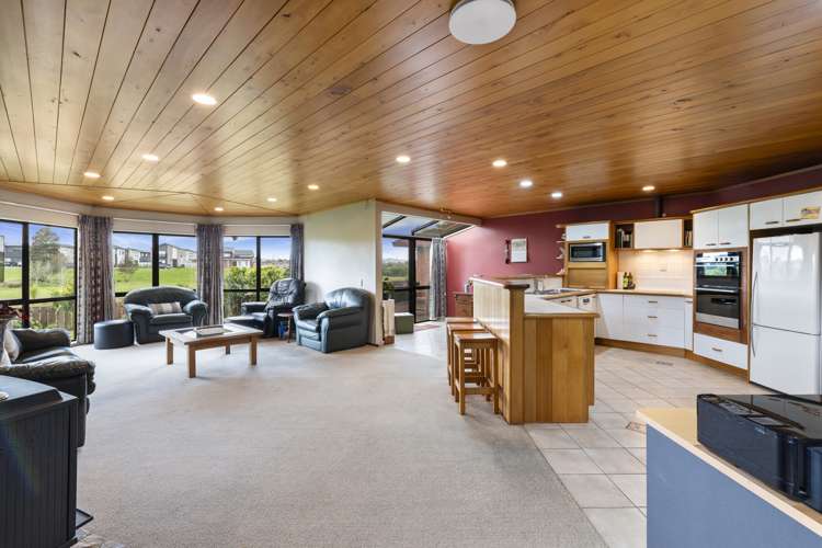 11 Gairloch Place Wattle Downs_6