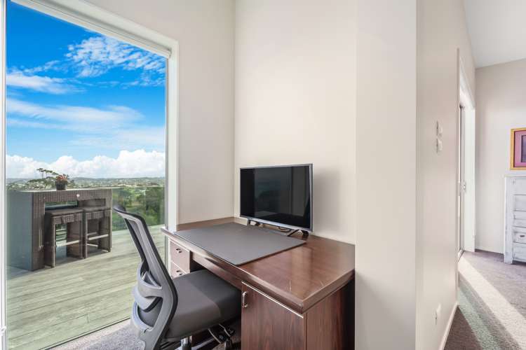 87 Roberts Road Matakatia_13