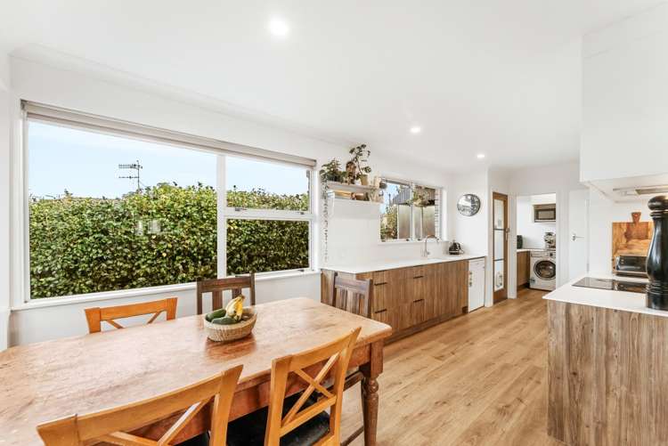 32 Upland Street Brookfield_8