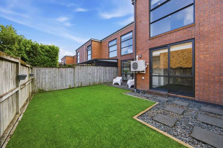 43 Scoria Crescent Stonefields_19