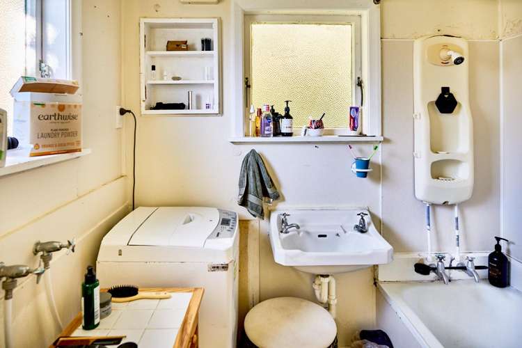 88 and 90 Buckley Road Southgate_8