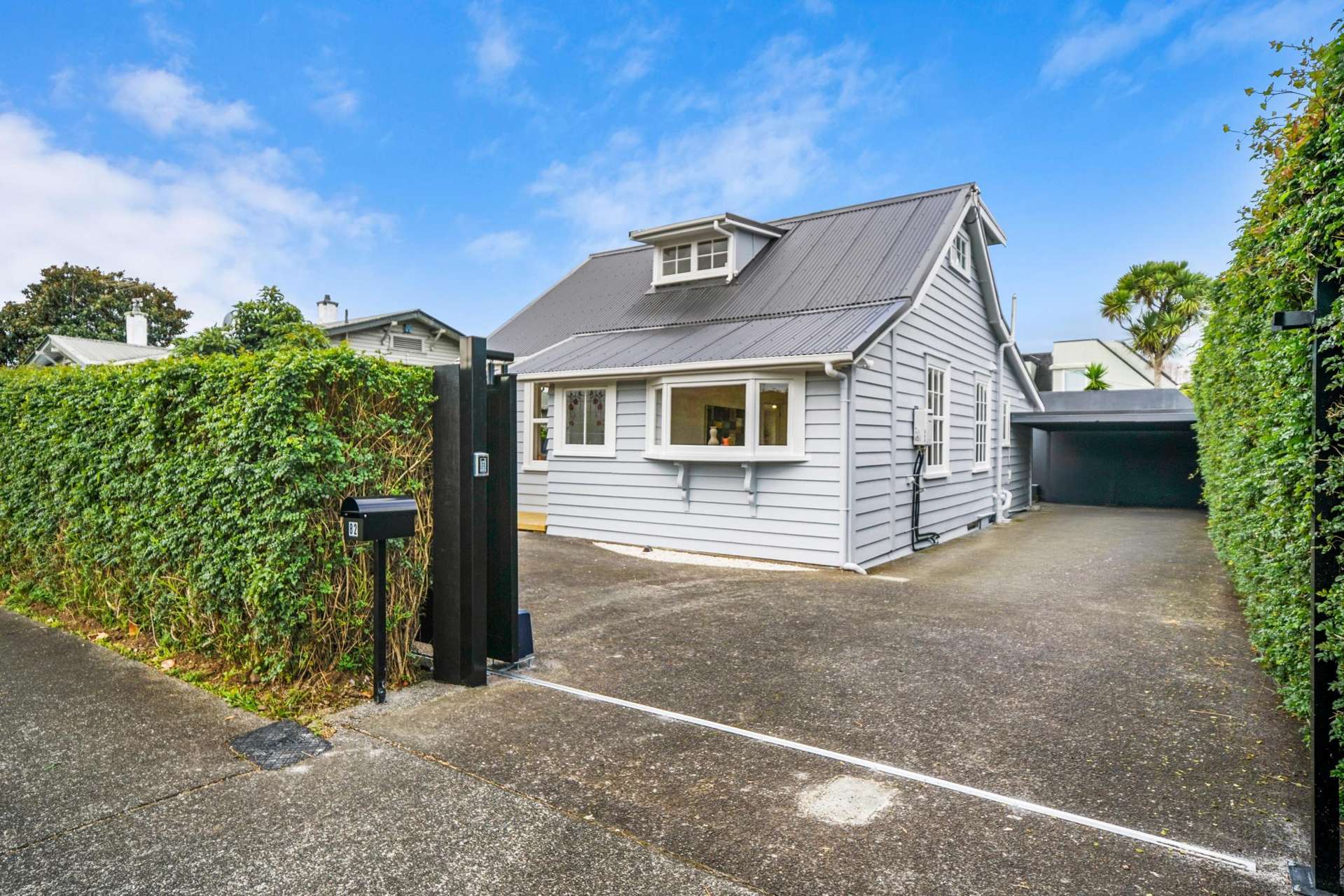 82 The Drive Epsom_0