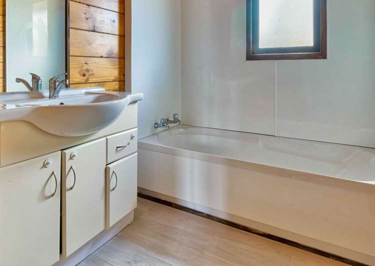 231 Flaxmere Avenue Flaxmere_3