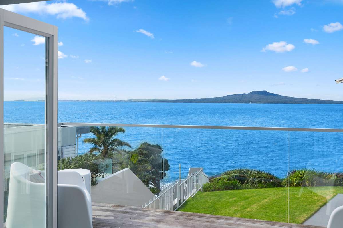 5/241 Hurstmere Road_3