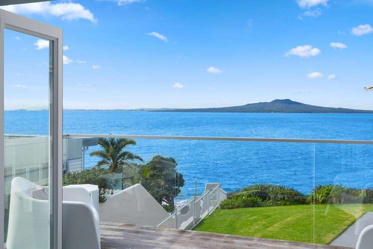 5/241 Hurstmere Road Takapuna_7